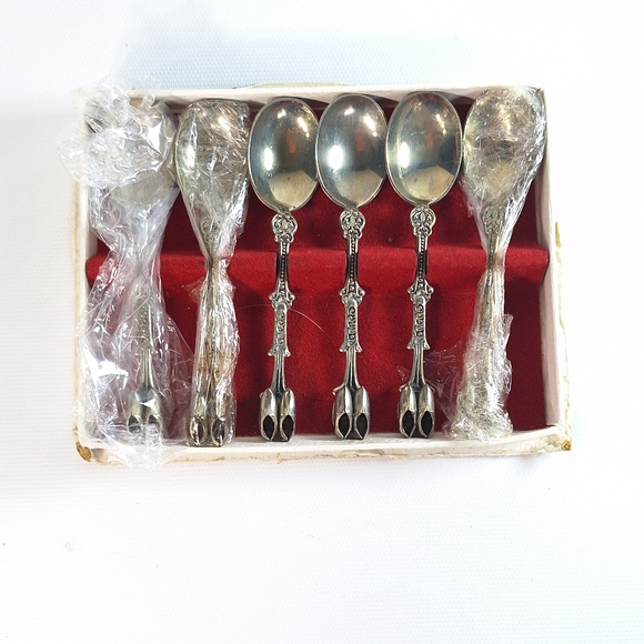 Set of 6 Silver Plated Vintage Small Clog Shoes Teaspoons - Picture 3 of 9